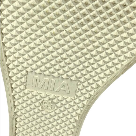 MIA Grey Wedge Bootie Women’s Size 9.5 Medium Pre-Owned - Picture 9 of 10